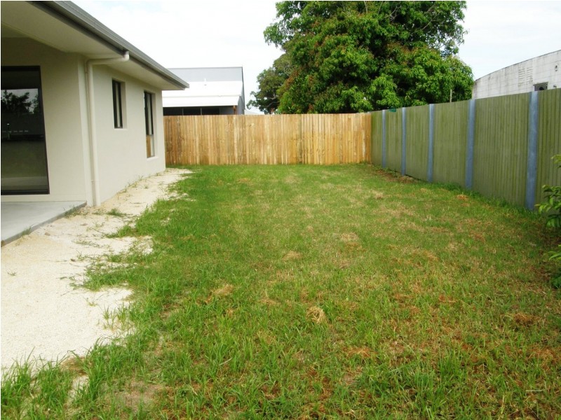 14 Honey Myrtle St, Proserpine QLD 4800