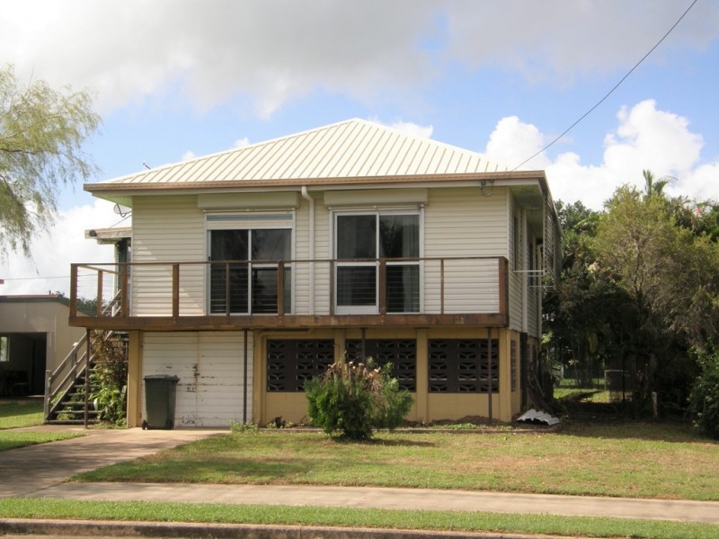 16 Philip Street, Proserpine QLD 4800