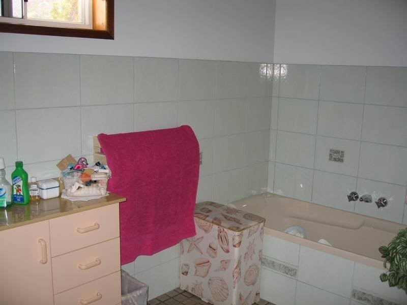 6 Blackcurrant Drive, Hideaway Bay QLD 4800