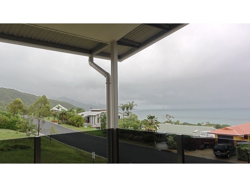16 Blackcurrant Drive, Hideaway Bay QLD 4800