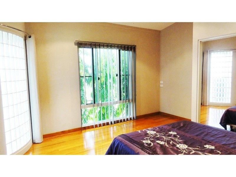 16 Blackcurrant Drive, Hideaway Bay QLD 4800
