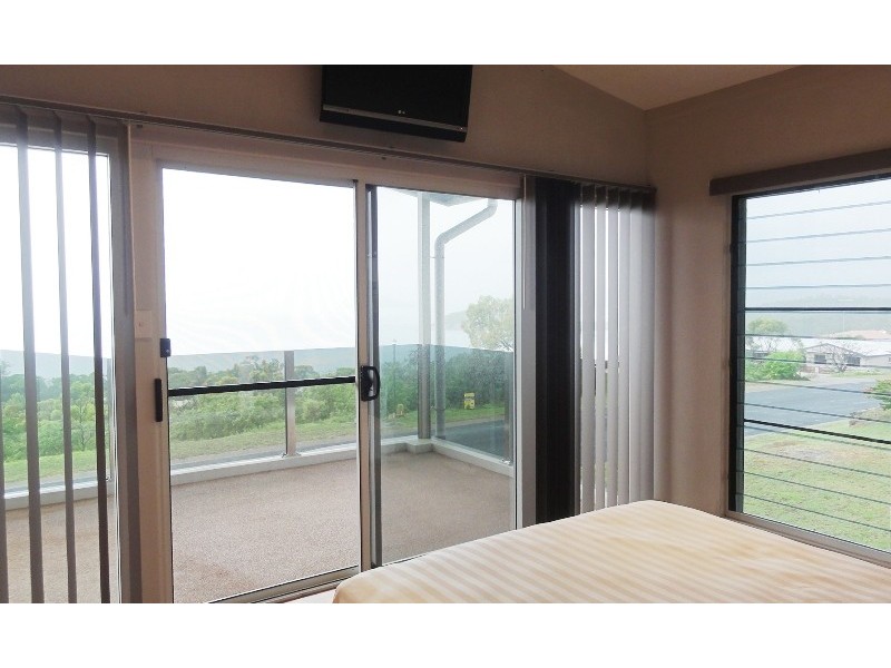16 Blackcurrant Drive, Hideaway Bay QLD 4800