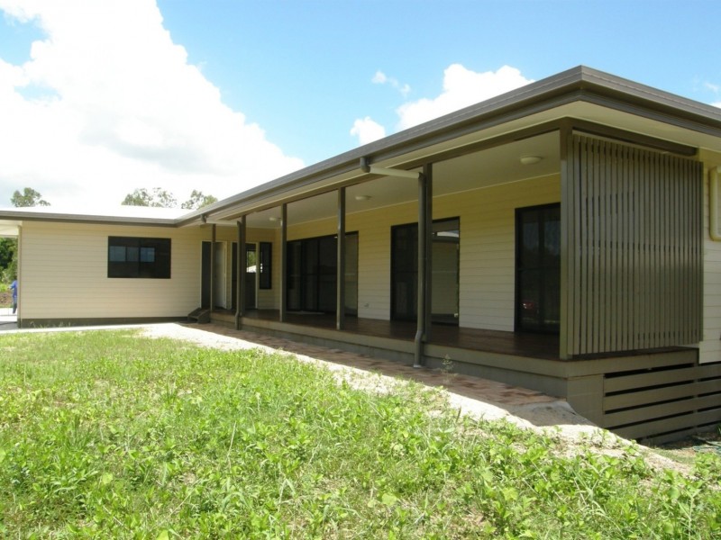3 Moody Rd, Strathdickie, Proserpine QLD 4800