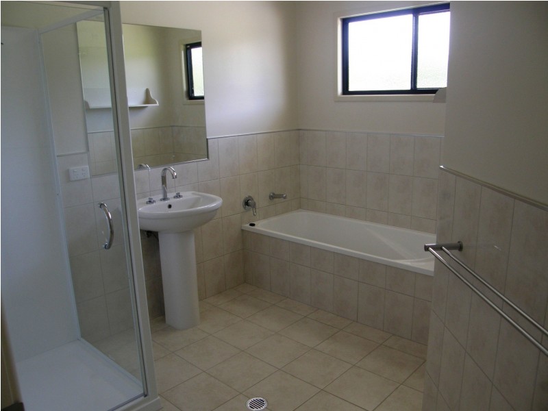 3 Moody Rd, Strathdickie, Proserpine QLD 4800