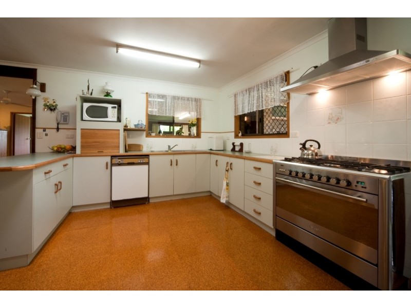 62 Bennett Rd, Strathdickie, Proserpine QLD 4800