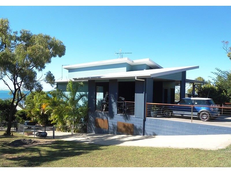 33 Blackcurrant Drive, Hideaway Bay QLD 4800