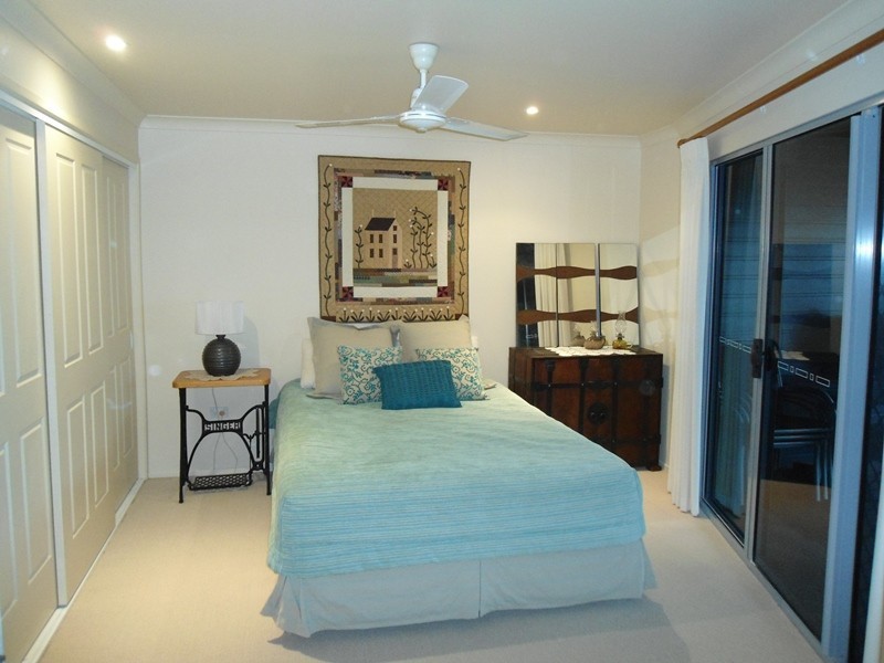 33 Blackcurrant Drive, Hideaway Bay QLD 4800