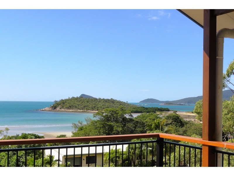 29 Gloucester Avenue, Hideaway Bay QLD 4800