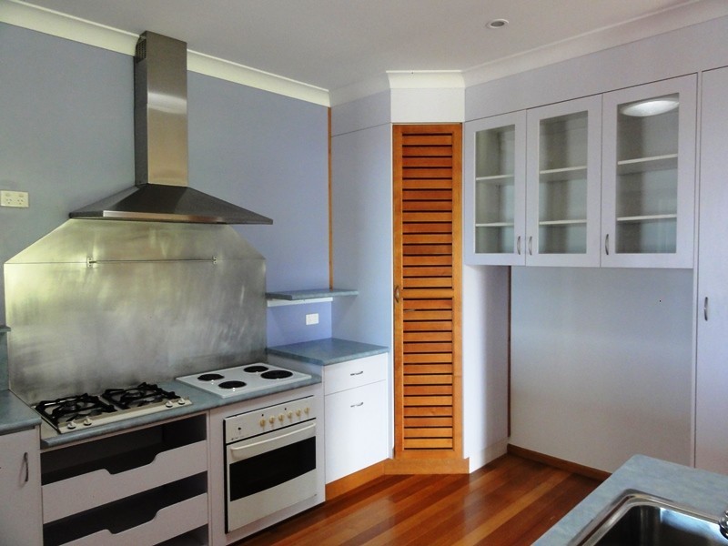 29 Gloucester Avenue, Hideaway Bay QLD 4800