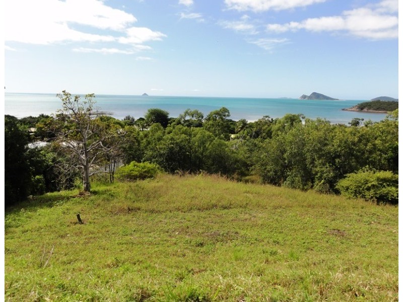 15 Blackcurrant Drive, Hideaway Bay QLD 4800