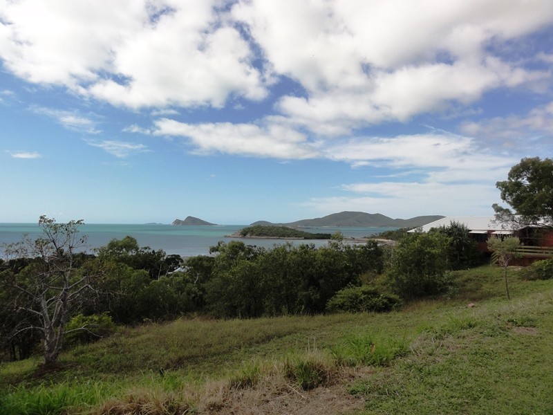15 Blackcurrant Drive, Hideaway Bay QLD 4800