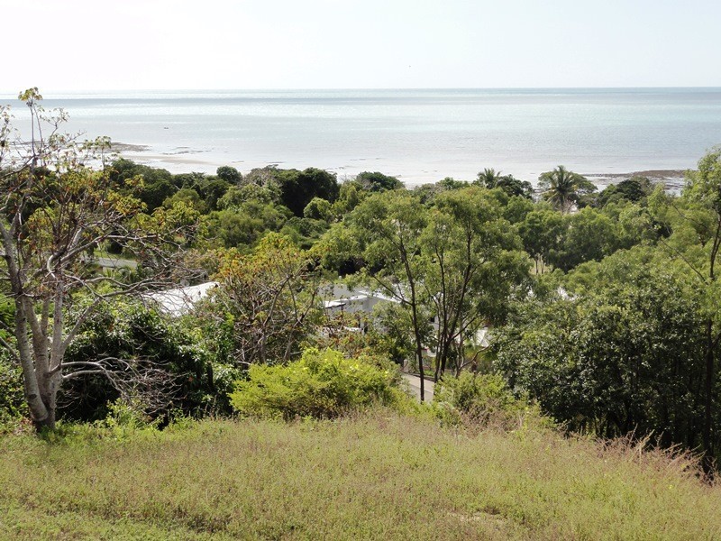 15 Blackcurrant Drive, Hideaway Bay QLD 4800