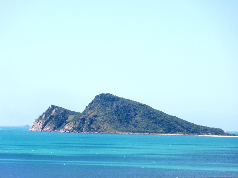 15 Blackcurrant Drive, Hideaway Bay QLD 4800