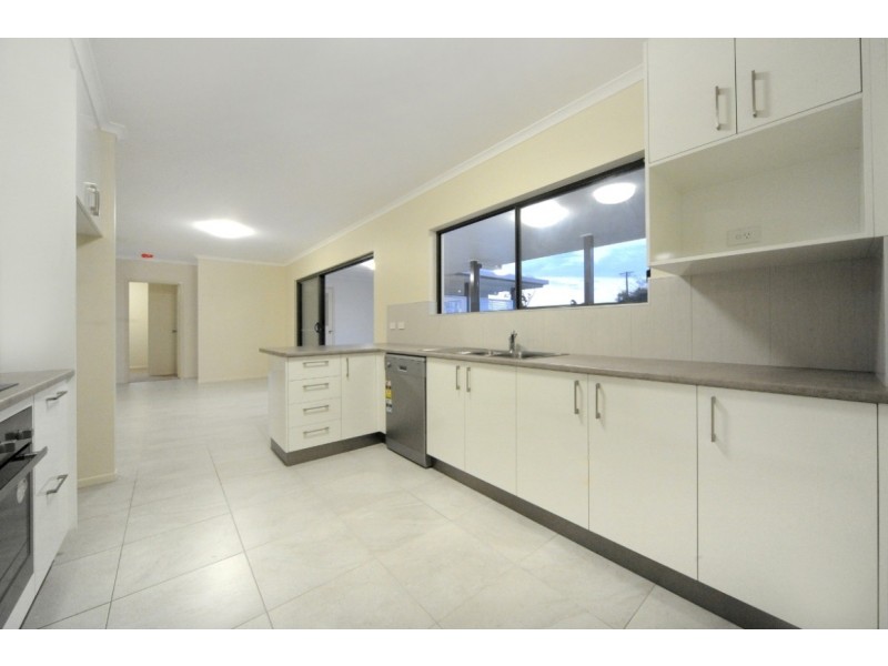 22 Damson Cres, Proserpine QLD 4800