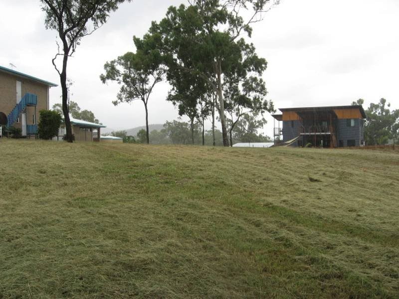 33 Roseric Crescent, Hideaway Bay QLD 4800