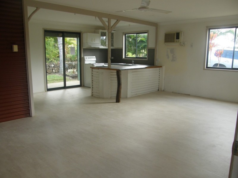 110 Whitsunday Drive, Bloomsbury QLD 4799