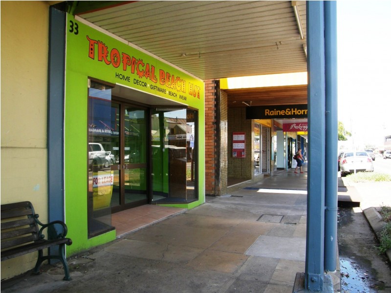 33 Main Street, Proserpine QLD 4800