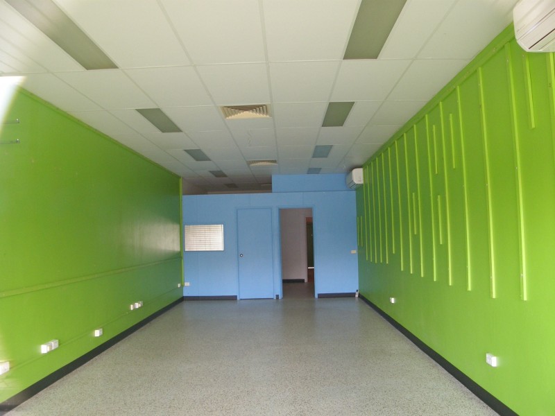 33 Main Street, Proserpine QLD 4800