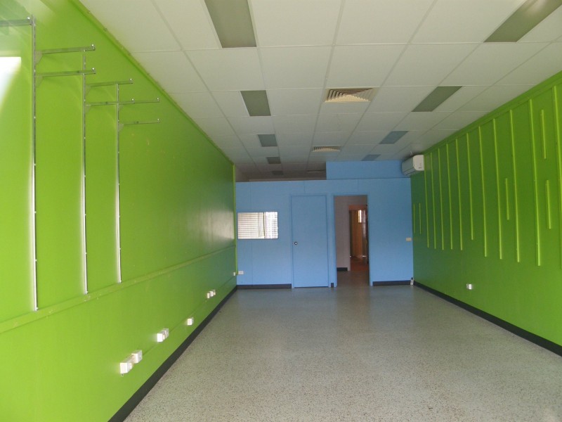 33 Main Street, Proserpine QLD 4800