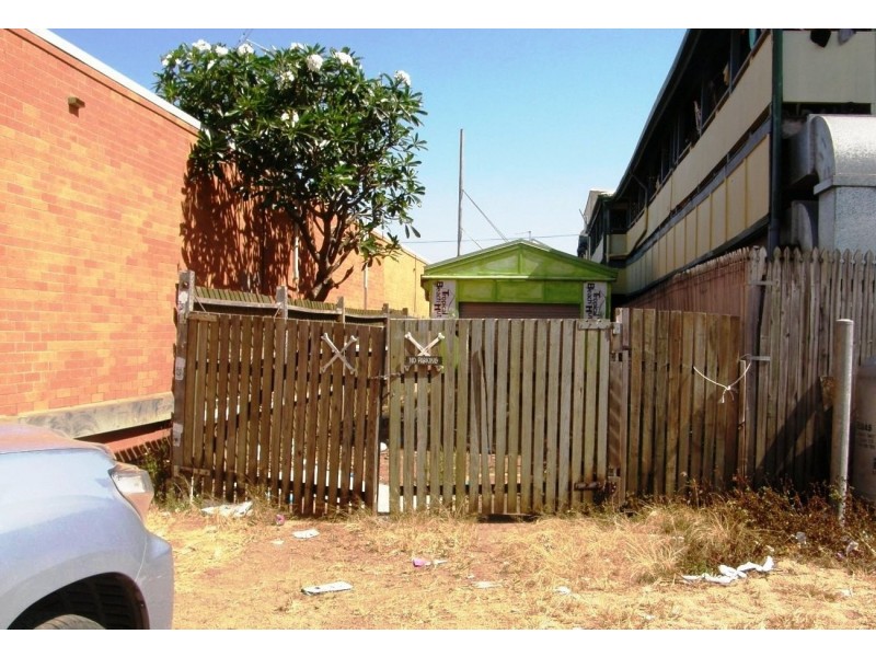 33 Main Street, Proserpine QLD 4800