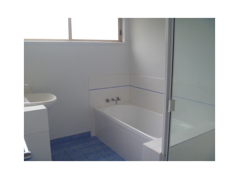 24 Stormvogel Dve, Jubilee Pocket QLD 4802