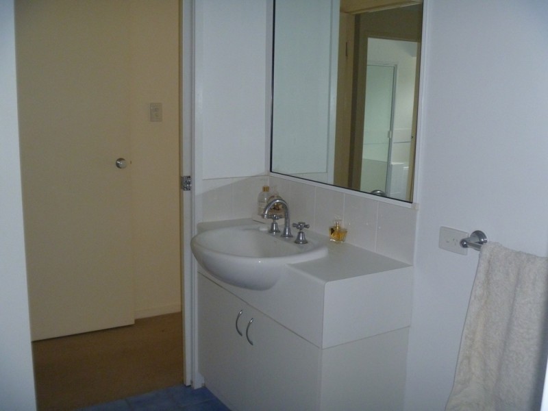 24 Stormvogel Dve, Jubilee Pocket QLD 4802