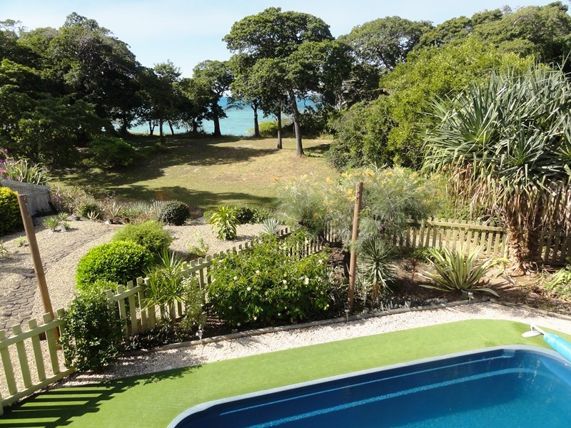 104 Gloucester Avenue, Hideaway Bay QLD 4800
