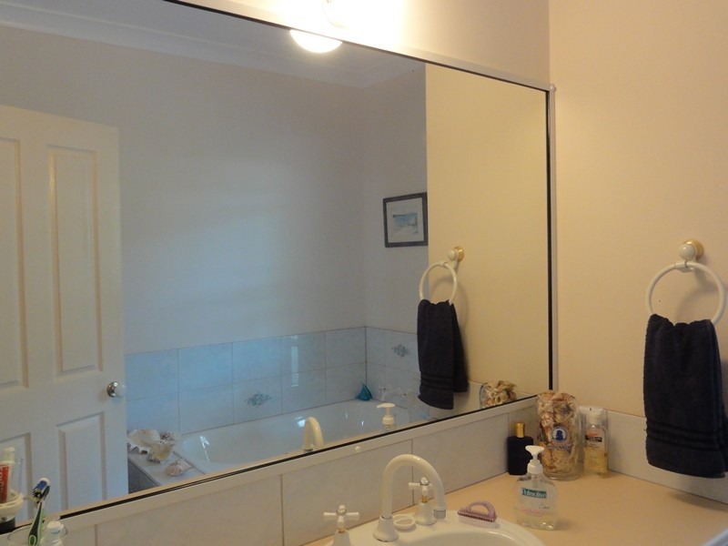 104 Gloucester Avenue, Hideaway Bay QLD 4800