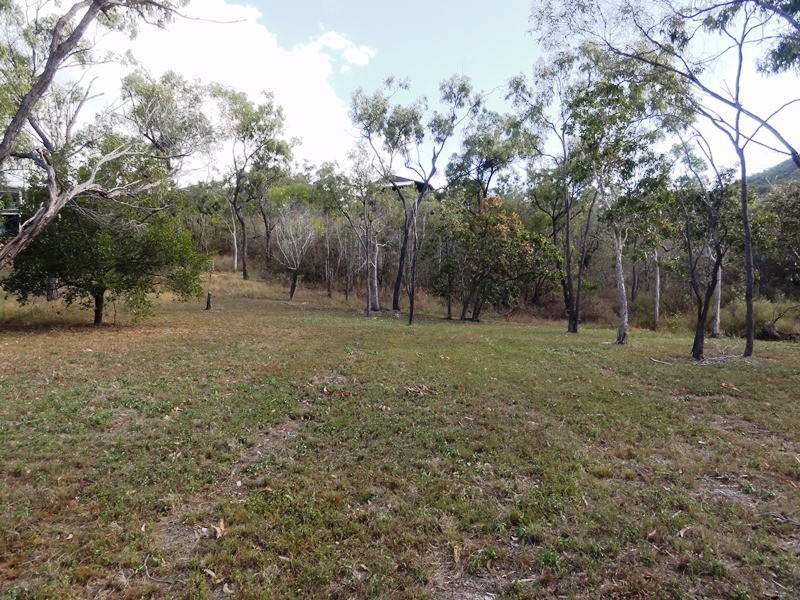 49 Gloucester Avenue, Hideaway Bay QLD 4800