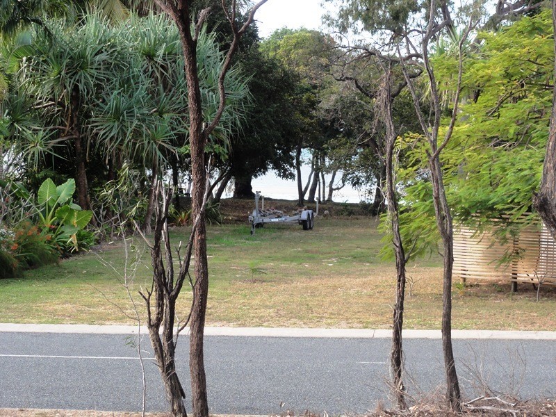 49 Gloucester Avenue, Hideaway Bay QLD 4800