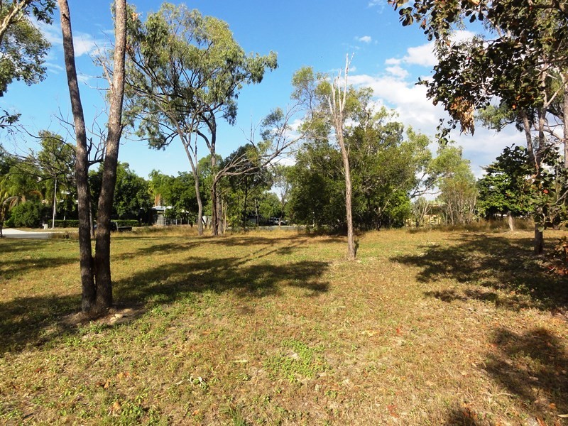 49 Gloucester Avenue, Hideaway Bay QLD 4800