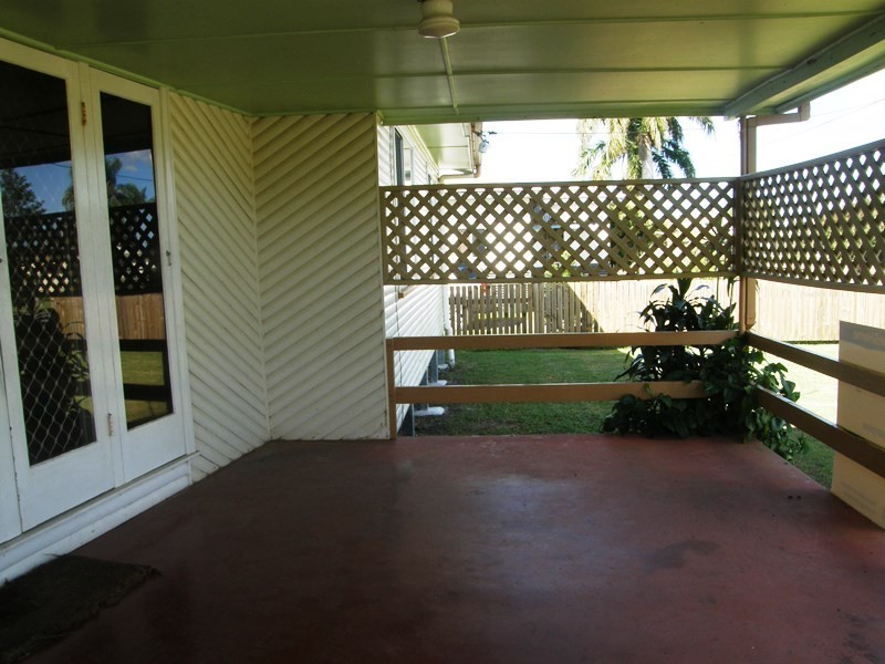 8 Phaff Street, Proserpine QLD 4800