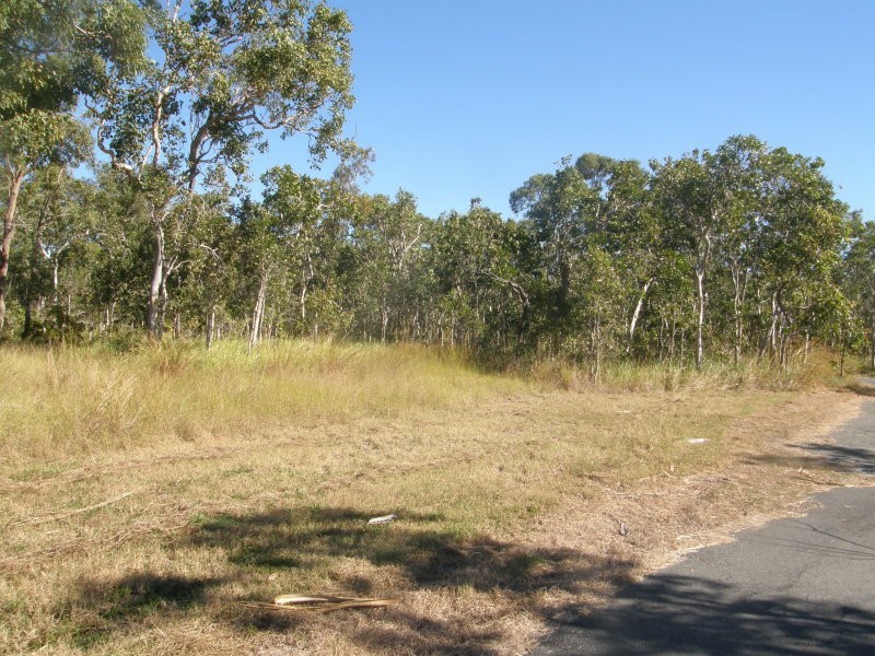 53 Lake Side, Laguna Quays QLD 4800