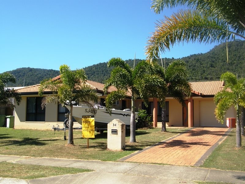34 Banksia Crt, Cannonvale QLD 4802