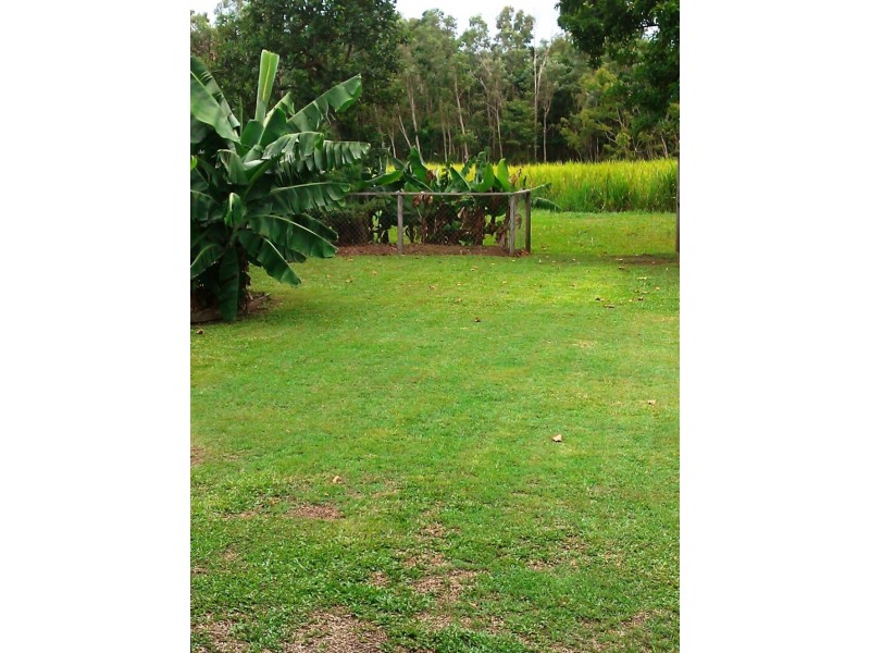 29 Bundesen Ave, Midge Point QLD 4799
