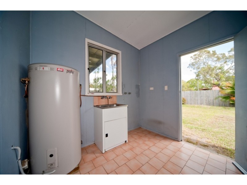 4 Barry Street, Proserpine QLD 4800