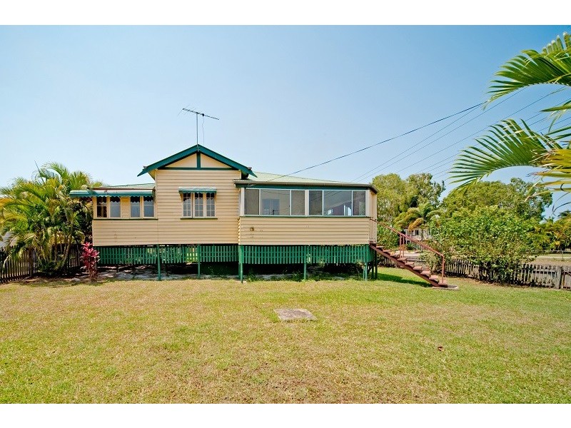 19 Hinschen Street, Proserpine QLD 4800