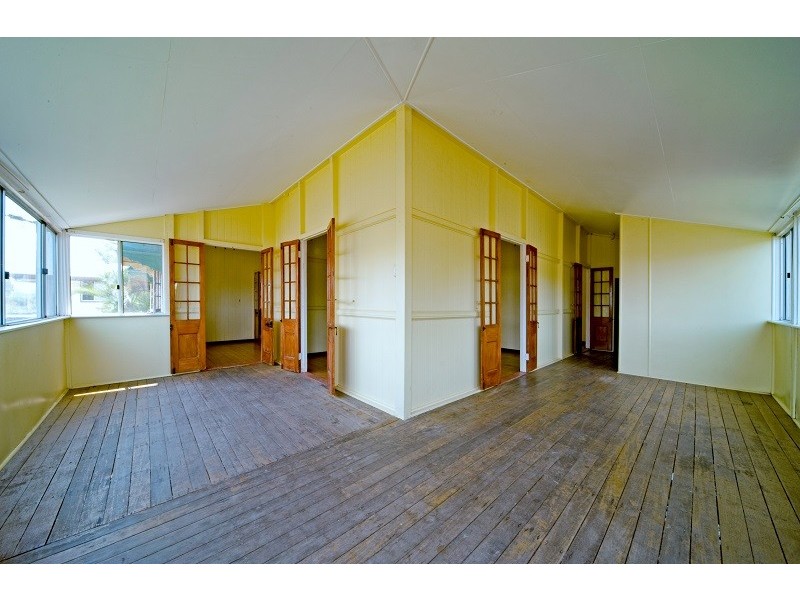 19 Hinschen Street, Proserpine QLD 4800