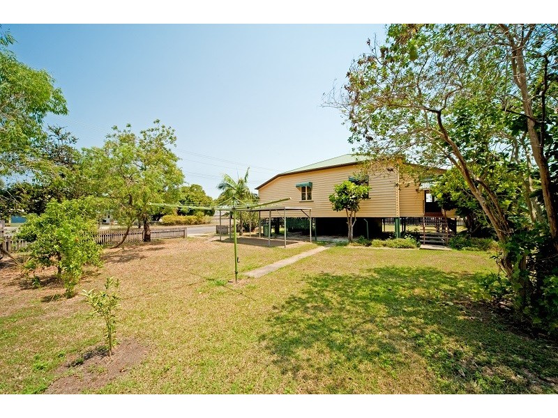 19 Hinschen Street, Proserpine QLD 4800