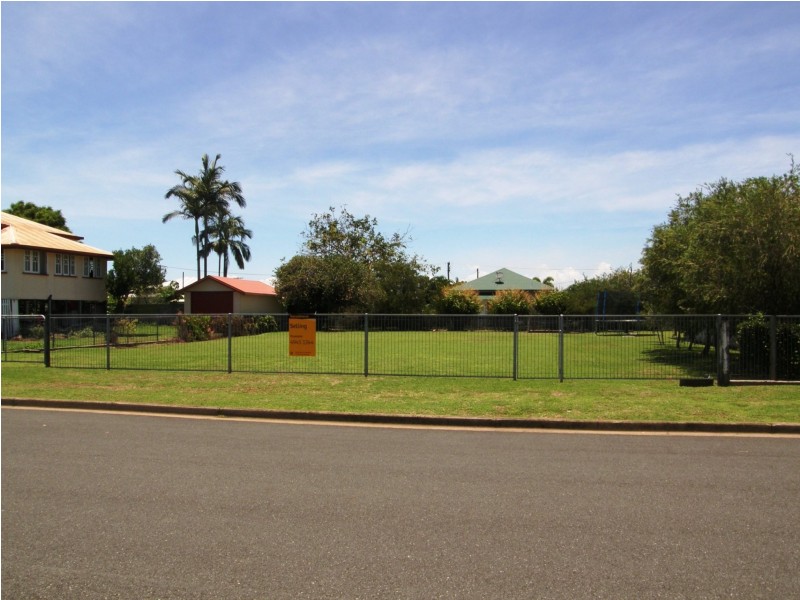 14 Smith, Proserpine QLD 4800