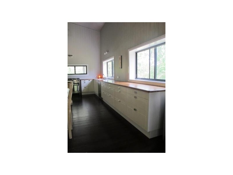 714 Conway Road, Preston QLD 4800