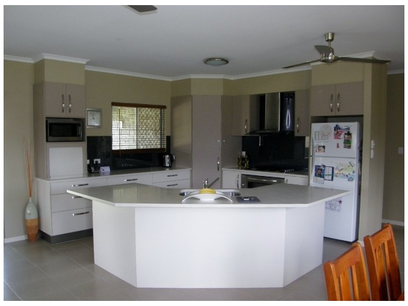 53 Spalla Drive, Proserpine QLD 4800