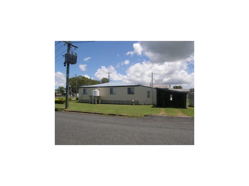 53 Hinschen Street, Proserpine QLD 4800