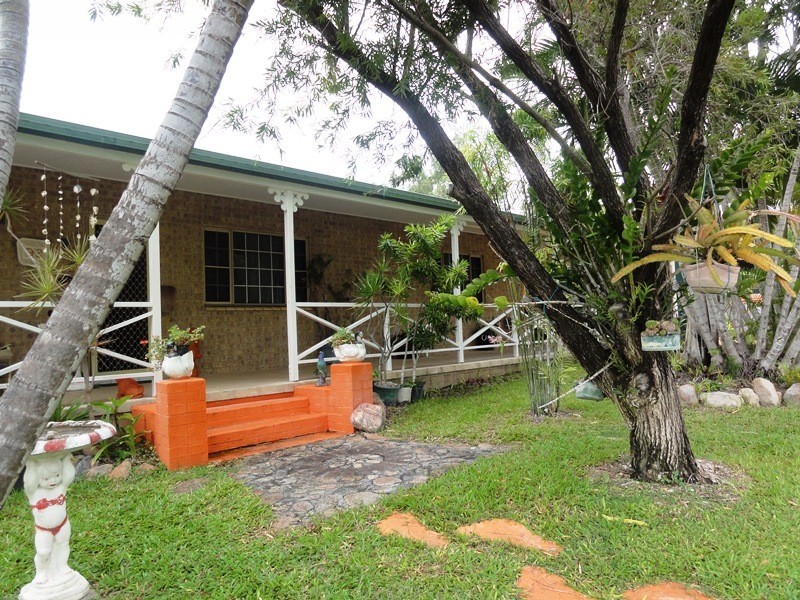 93 Gloucester Avenue, Hideaway Bay QLD 4800