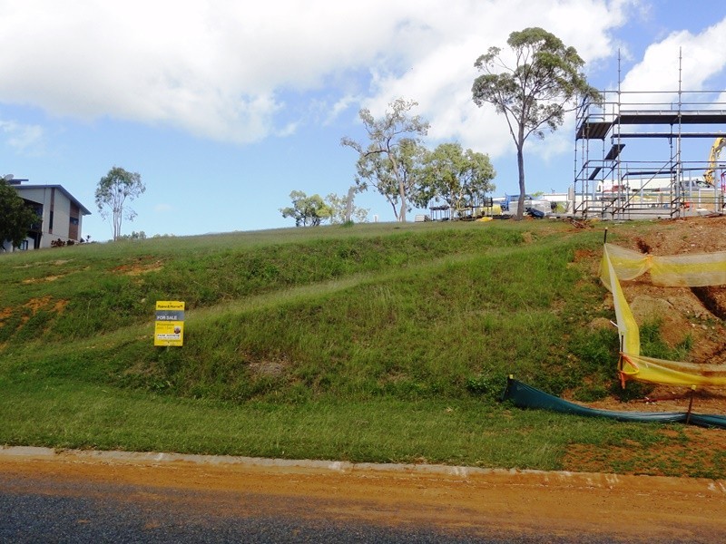 7 Gloucester Avenue, Hideaway Bay QLD 4800