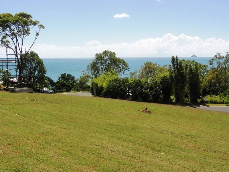 7 Gloucester Avenue, Hideaway Bay QLD 4800