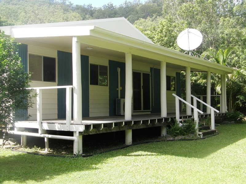 7 Sinclair St., Dittmer QLD 4800