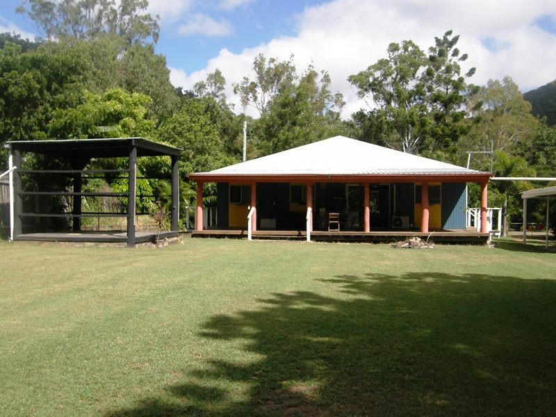 7 Sinclair St., Dittmer QLD 4800