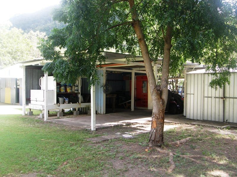 7 Sinclair St., Dittmer QLD 4800