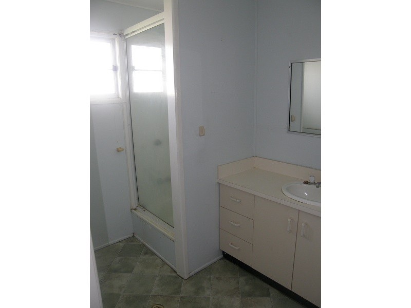 2 Hinschen Street, Proserpine QLD 4800